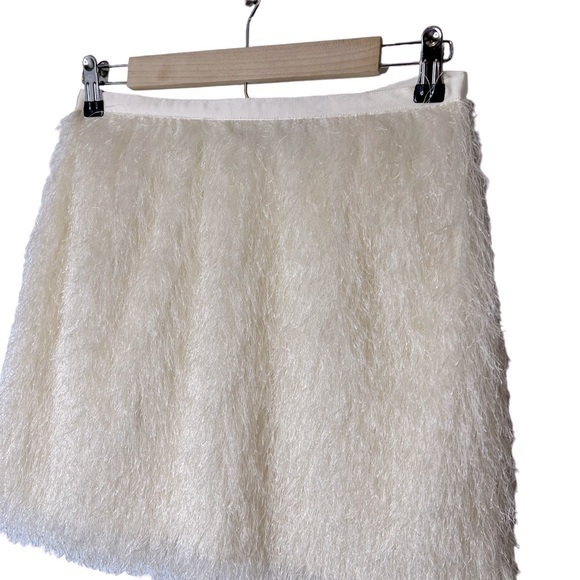 H&M Cream Shimmy Shake Flapper Lined Mini Skirt - Picture 4 of 12